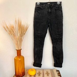 LAST CHANCE - Black High-Waisted Jeans ☕️👓🕸